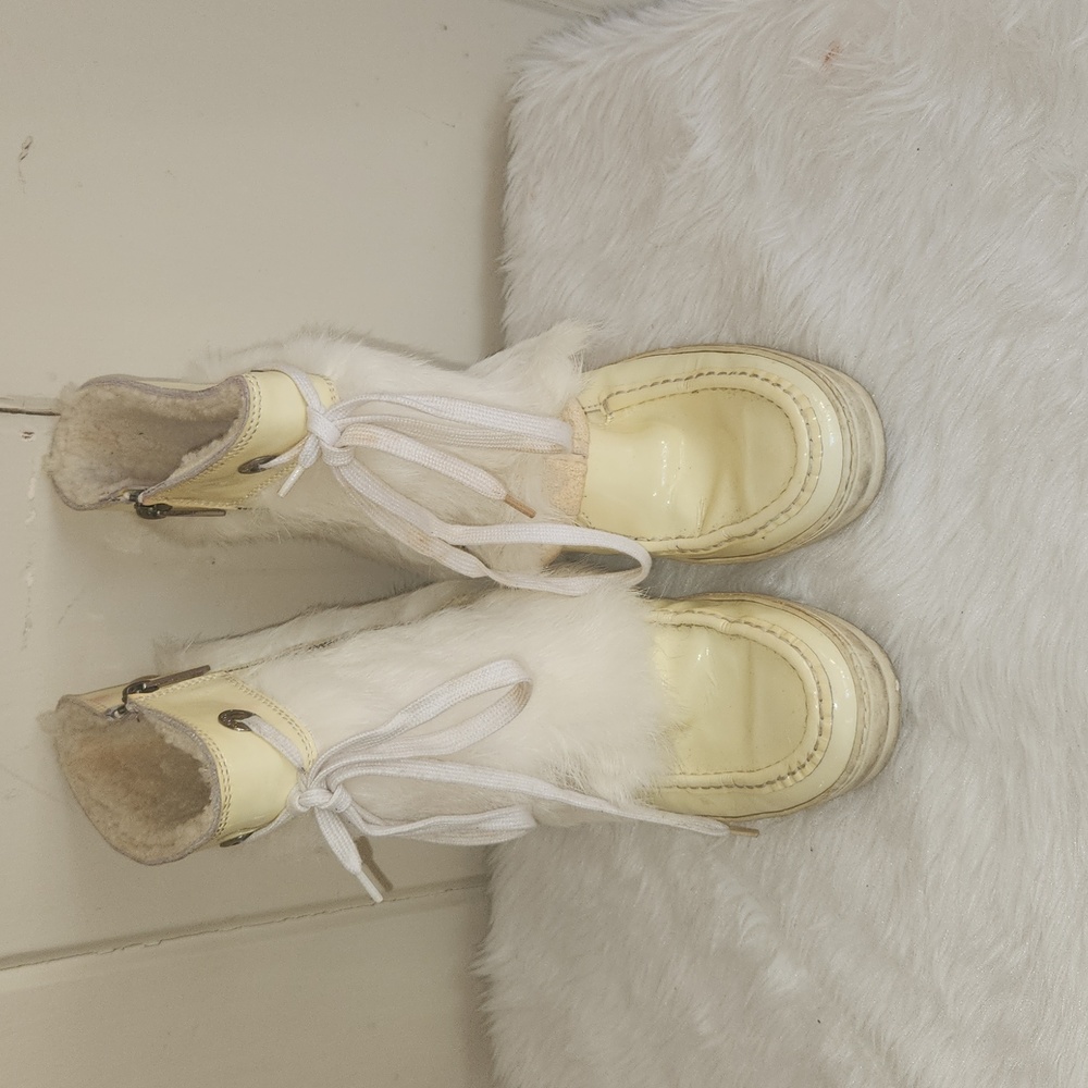 TOD'S FUR BOOTS